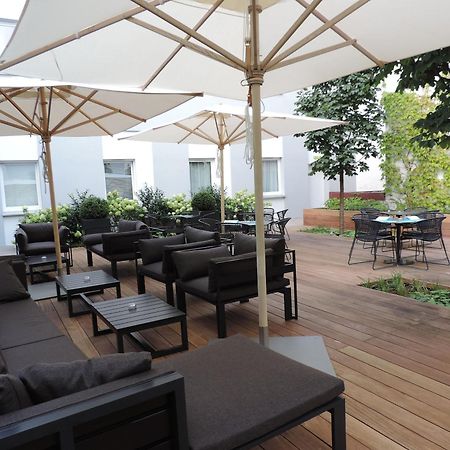 Motel One Nuernberg-Plaerrer Экстерьер фото
