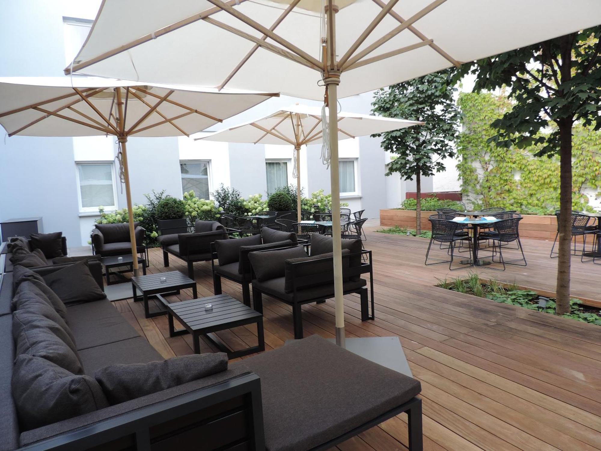 Motel One Nuernberg-Plaerrer Экстерьер фото