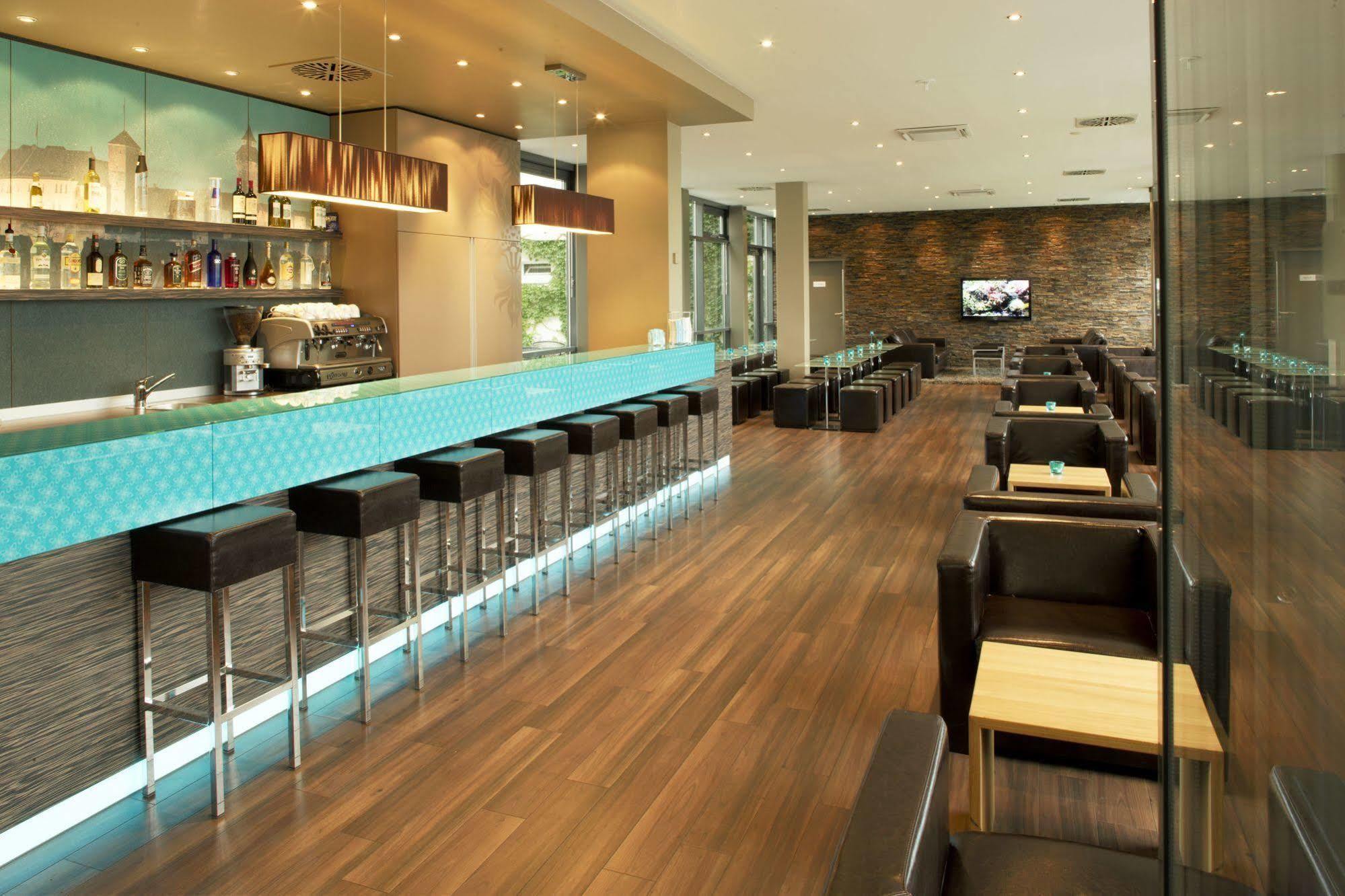 Motel One Nuernberg-Plaerrer Экстерьер фото