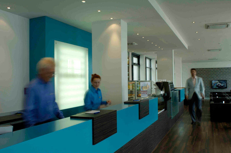 Motel One Nuernberg-Plaerrer Интерьер фото